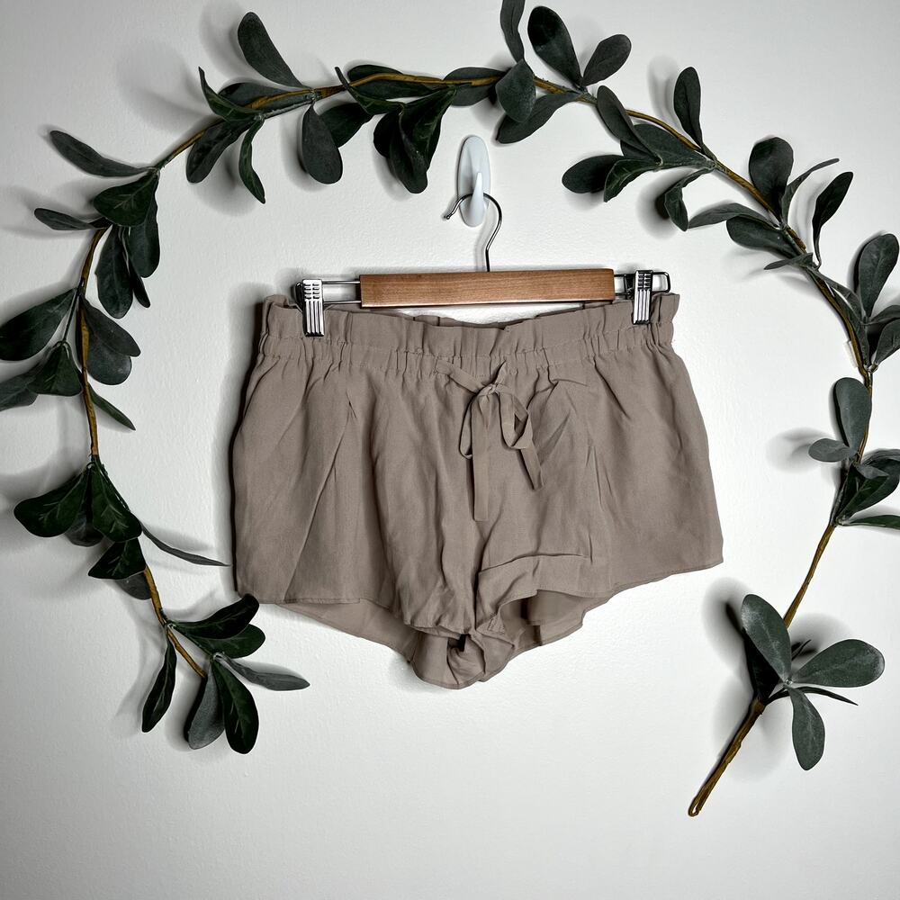 Wilfred Pull On Shorts LAST CALL